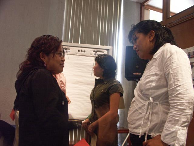 Reyna Ramirez y Ana Caldera